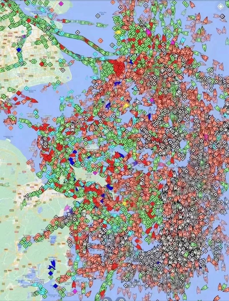 Kryzys w transporcie nadpływa. Reda Portu w Szanghaju