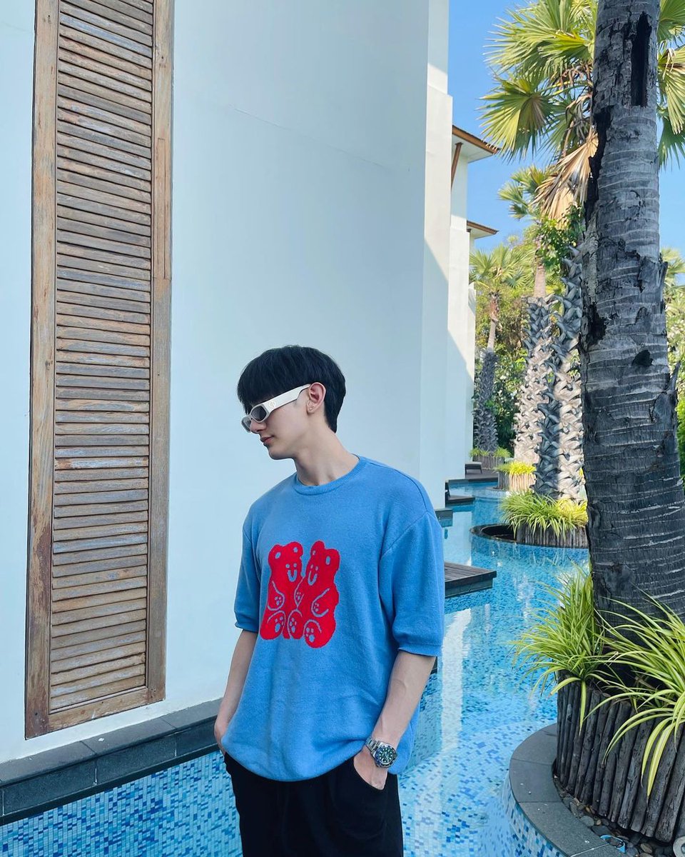 boylovevisuals's tweet photo. 💙 https://t.co/l6mYCxE5GH