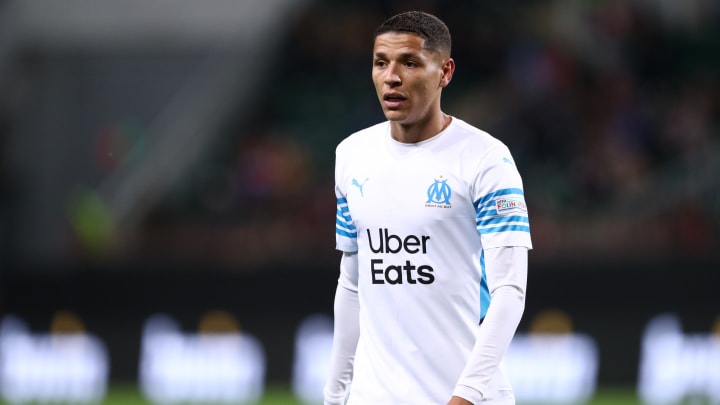 OffVaxv's tweet photo. 🔎 Rumeurs Mercato

Plusieurs clubs sont intéressés par l'achat de Amine Harit cet été

▫️Villarreal et le FC Séville suivent le joueur
▫️L'OM réfléchirait à l'acheter cet été, le joueur vient du Schalke 04 sous la forme d'un prêt sec

🗞️ Source : @footmercato

#TeamOM #MercatOM https://t.co/irnmz5hcsU