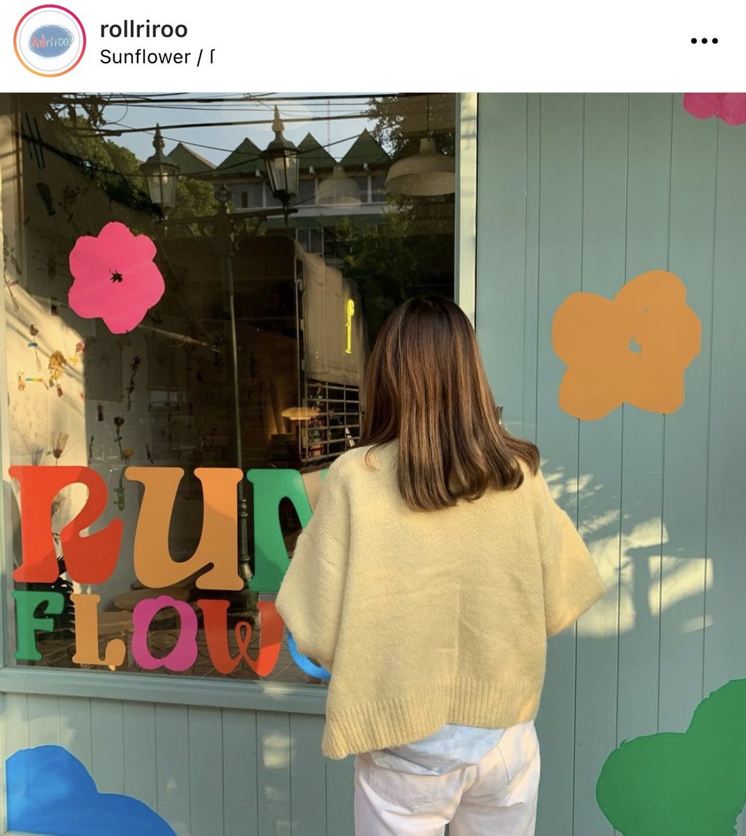 ifeelsopeach's tweet photo. ใครชอบแต่งตัวแนวสีสัน + ใส่คาร์ดิแกน 🧽🌷🧤 อยากแนะนำร้าน rollriroo 🛝 สีน่ารักทุกแบบ เลือกแมชกับชุดง่าย แต่งตัวได้หลายแนว ✨ พีชชอบร้านนี้เพราะสีเสื้อน่ารักแบบมาก ใครไปสยามลองเข้าไปดูที่ tres ได้เลย 🍊 https://t.co/vysOBx3ilM