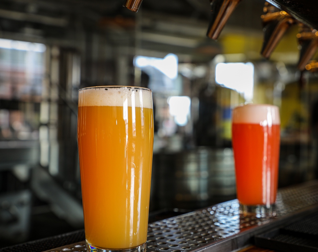 Happy Easter!
No hidden eggs or chocolate here, but there is bright and delicious beer to be had. 🐰

Open today and tomorrow normal hours 12-8 p.m.