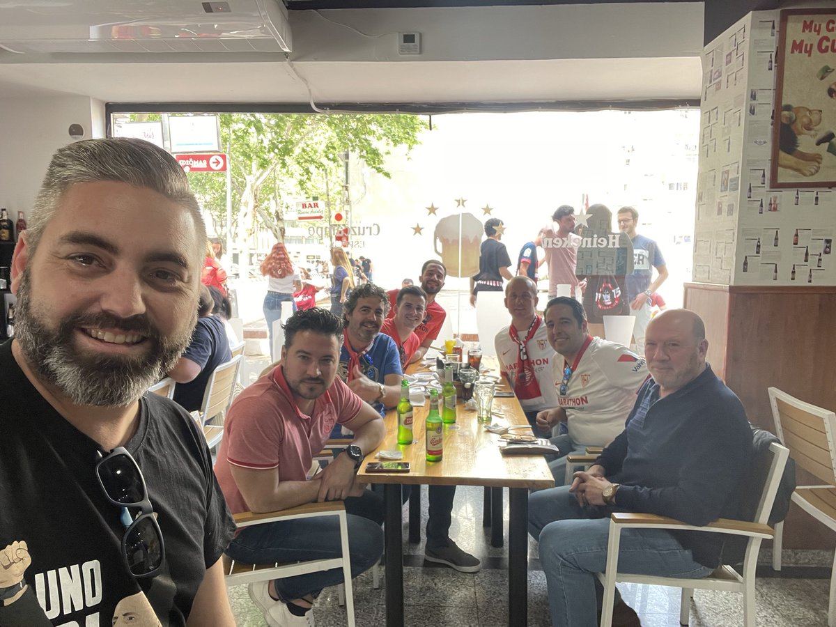 luinbomber's tweet photo. Previa y despedida de @frf_sfc con @DavidAutoclima @Radobra @ChicoFco @GregorioDomi @ManoloPalop97 https://t.co/NVoiLD2f1g