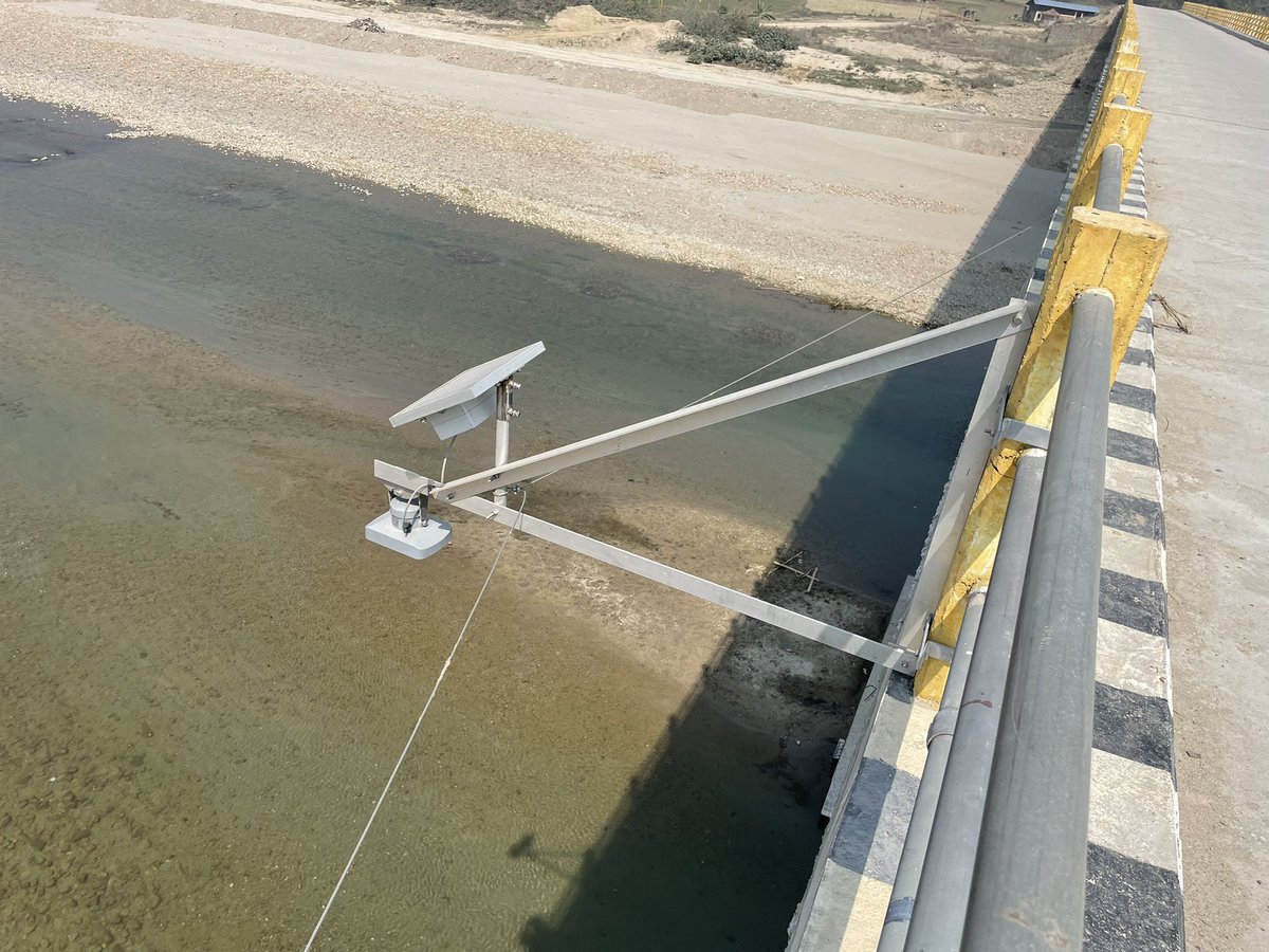 KamalKkt84's tweet photo. Upstream (Nepal) visit for setup #early_warning_system on #Kamla_River in #Darbhanga #Bihar https://t.co/301z9As70n