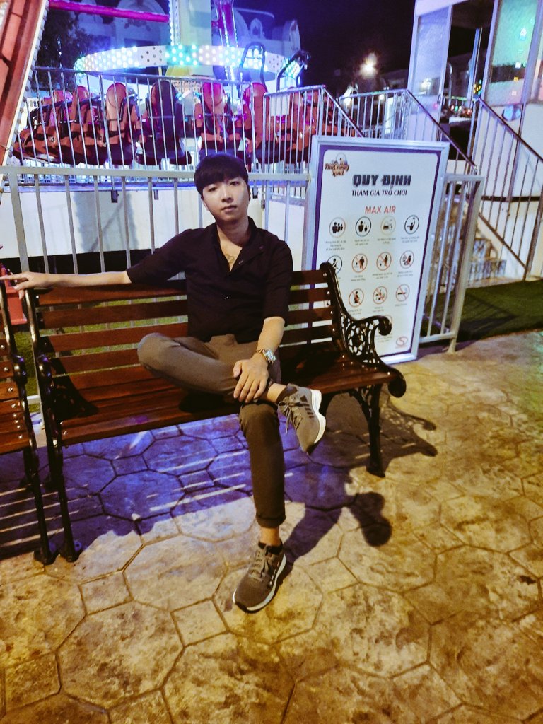 ng43740781's tweet photo. Lạy lên kí https://t.co/XvonFq13JF