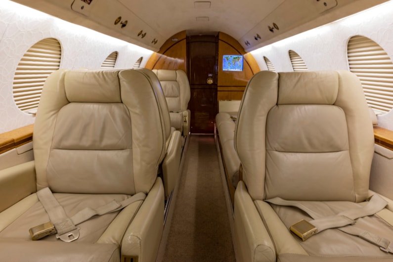 GlobalAir's tweet photo. 1972 Falcon 20F-5 FOR SALE -  @mentegroup  

U.S. Corporation owned for the last 22 years
Operated Part 91
Traxxall Maintenance tracking
No damage history

Find more info: https://t.co/vV0CnO7N5C

#dassaultfalcon #falcon #falconforsale #falconaircraft https://t.co/EtgaIpH89b