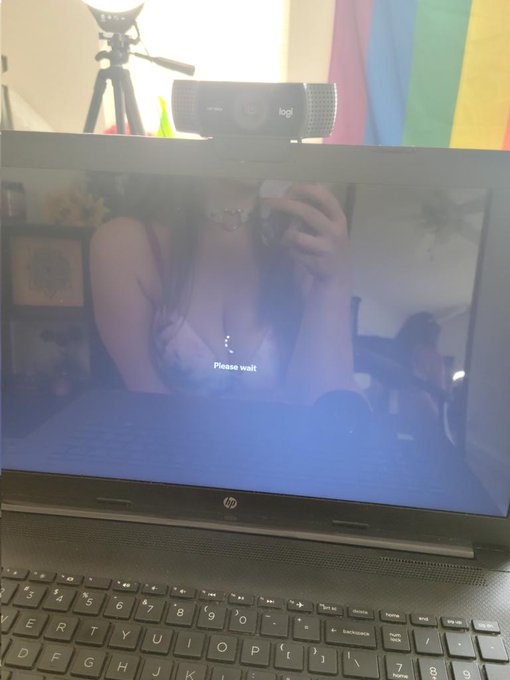 Plz wait while we sort out our technical difficulties 😂📷 https://t.co/HW2sGLkg2p<a href="/tag/cam4"class="tags"><span>#cam4</span></a><a href="/tag/cam4calendar"class="tags"><span>#cam4calendar</span></a>