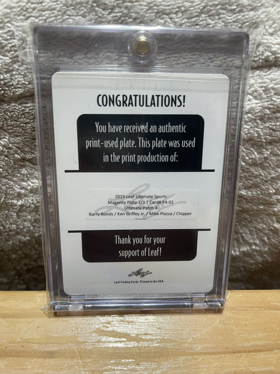 Piazzaboy31's tweet photo. Day 48
100 days of 1/1s All Mike Piazza. Always looking to buy more 1/1s. #1of1 #MikePiazza #Thekid #griffey #kengriffeyjr #barrybonds #chipper #hrchamp #baseballcards #printingplate @Leaf_Cards https://t.co/JA0cjRR2ve