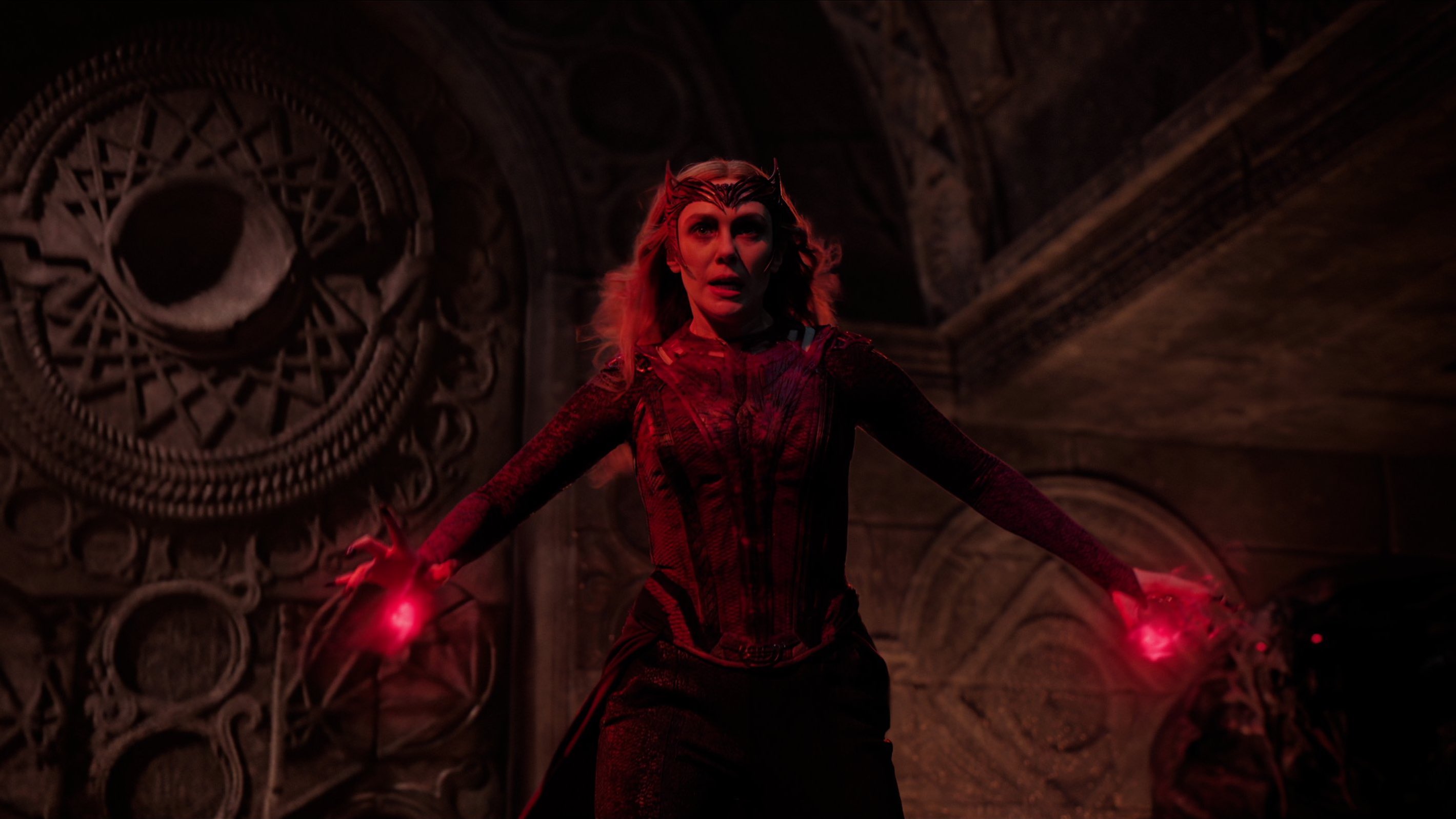 Ванда максимофф доктор стрэндж 2. Доктор стрэндж в мультивселенной безумия алая ведьма. Доктор стрэндж 2 в мультивселенной безумия. Алая ведьма мультивселенная безумия 2022. Алая ведьма мультивселенная безумия 2022.