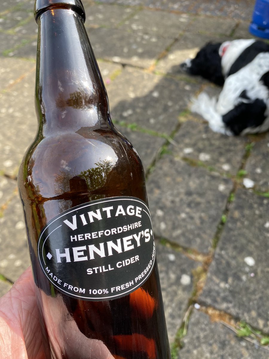 FearStephen's tweet photo. @HenneysCider Nothing like a cold glass of your vintage still #Cider on a sunny afternoon in an #English country garden. 

Stunning flavour! My favourite cider by far &amp; the fact it has no added sweeteners or other nasties makes it all the better. 
Happy #Easter 
#Herefordshire https://t.co/9zA37hiVoY