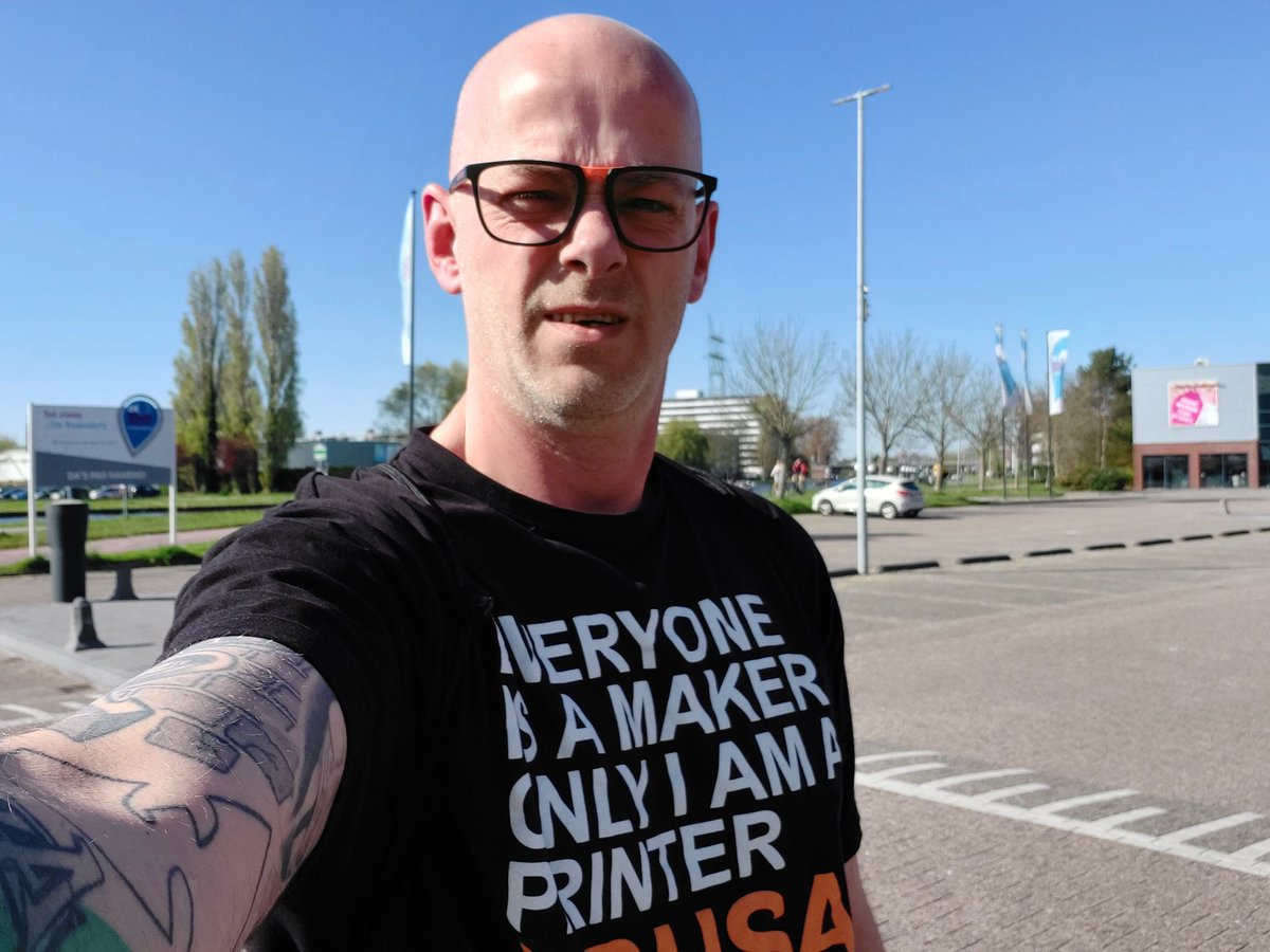 de3dprintman's tweet photo. Sorry printers but I have to get some sun today. The weather is so beautiful so time for a walk into Leiden rocking my new @Prusa3D merch. 🧡
#3dprinting #3dprintingcommunity #3dprinter #prusa #prusa3d #prusaresearch #prusamerch #prusament #de3dprintman https://t.co/cvwZsE9fgN