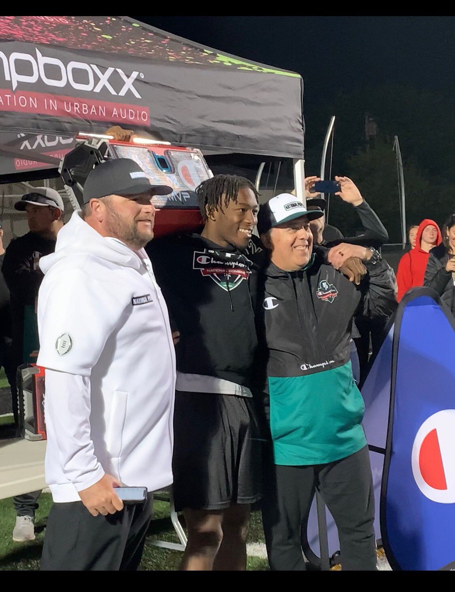 William Fowler IV💫 tweet media