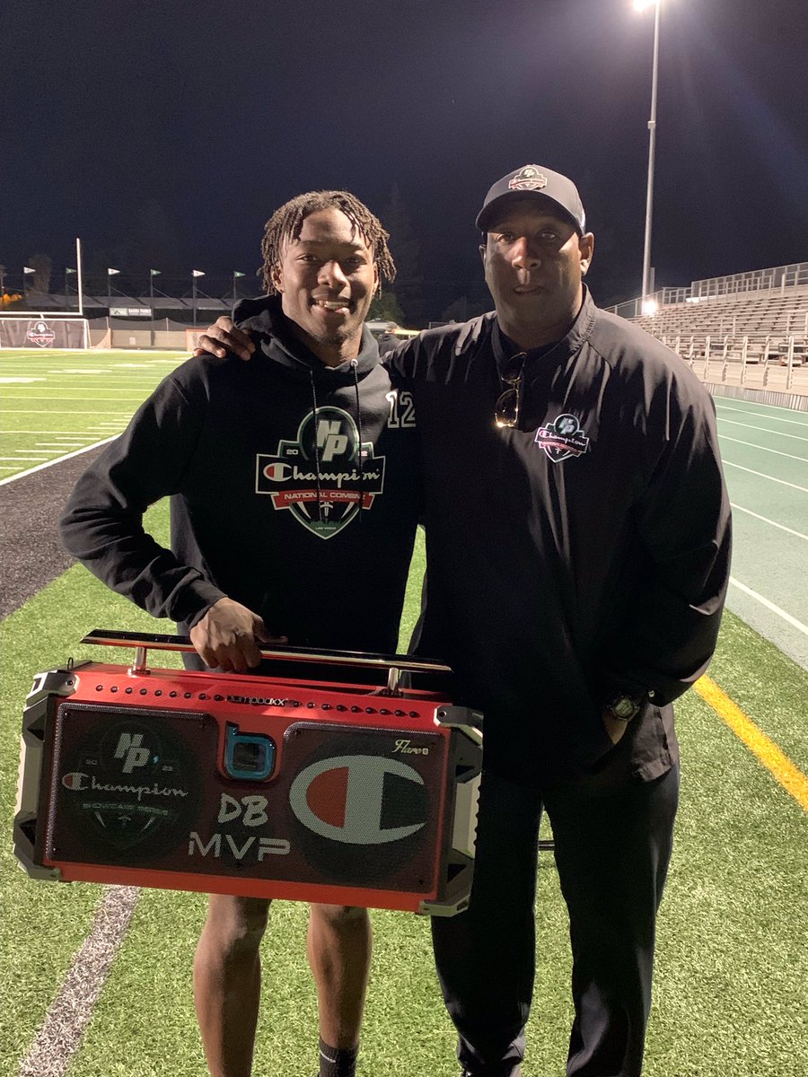 William Fowler IV💫 tweet media