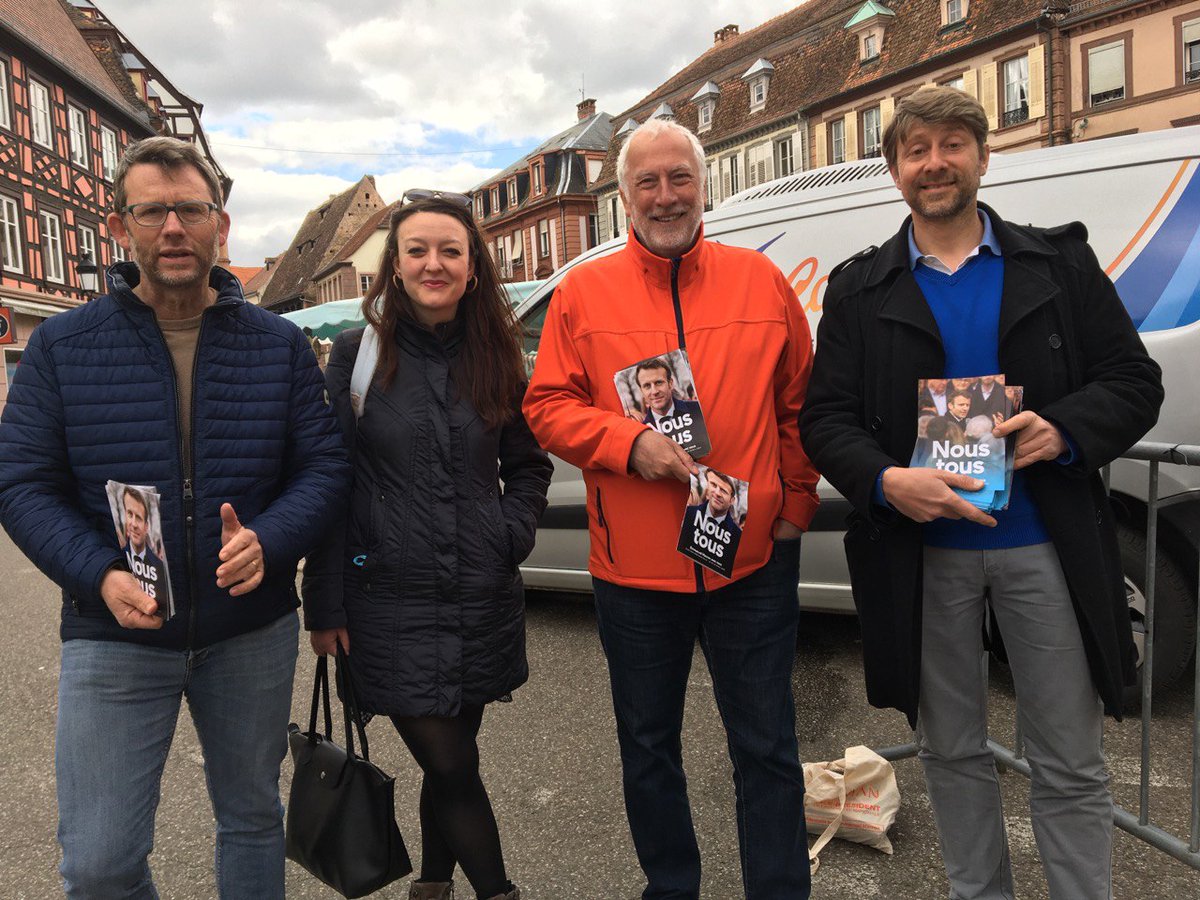 BasRhinavecvous's tweet photo. Retour sur une semaine de mobilisation ! 

Après avoir reçu le Président-Candidat EM, les militants de la majorité présidentielle n’ont pas chômé ! 

IIs étaient partout : sur les marchés et ont collé de nuit comme de jour ! 💪

#avecvous #noustous #emmanuelmacronavecvous https://t.co/wPMPWjk7wU