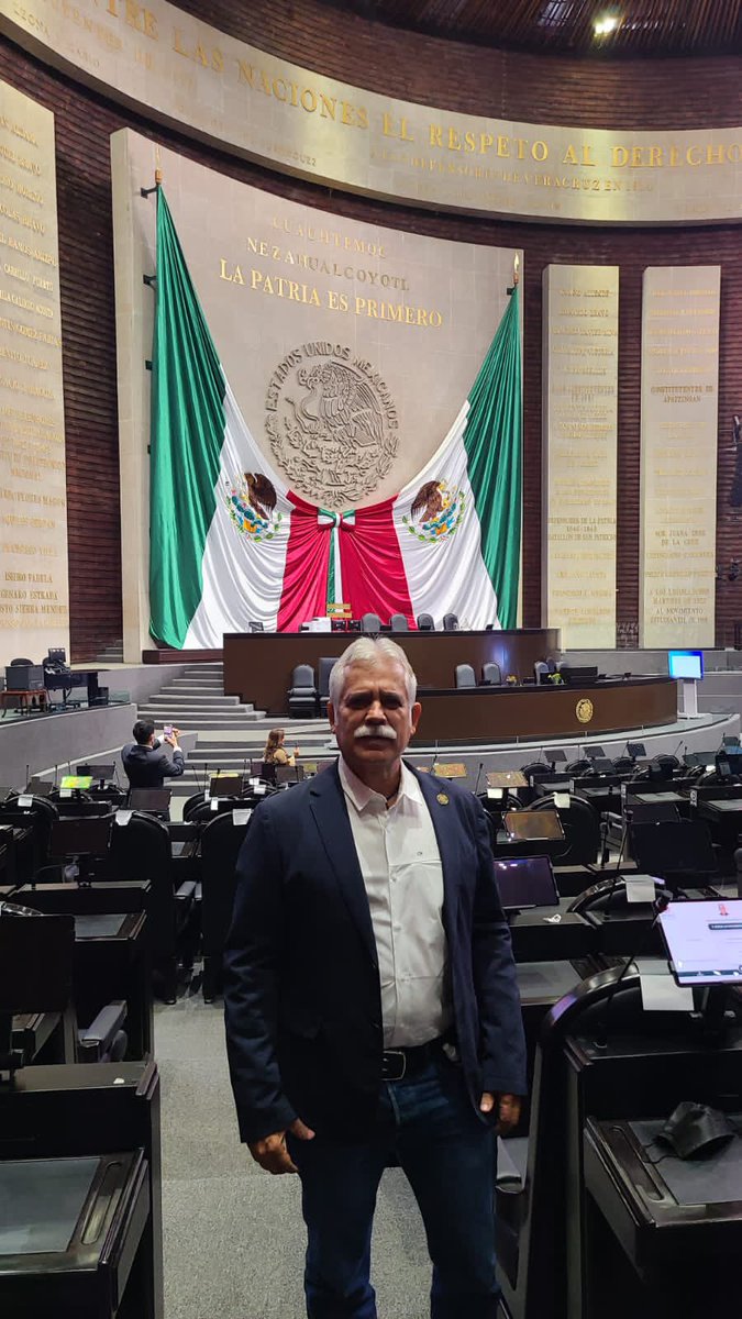 VicenteVoMx's tweet photo. En #Tamaulipas en #Reynosa tenemos el parque de energía eólica más grande de Latinoamérica, como Estado tenemos la vocación de energías limpias y renovables. 
¡La energía contaminante no sale barata! 
Ya listos para la Reforma Energética. 
#EnContra #ResistenciaDemocrática https://t.co/9WMewZSnwP