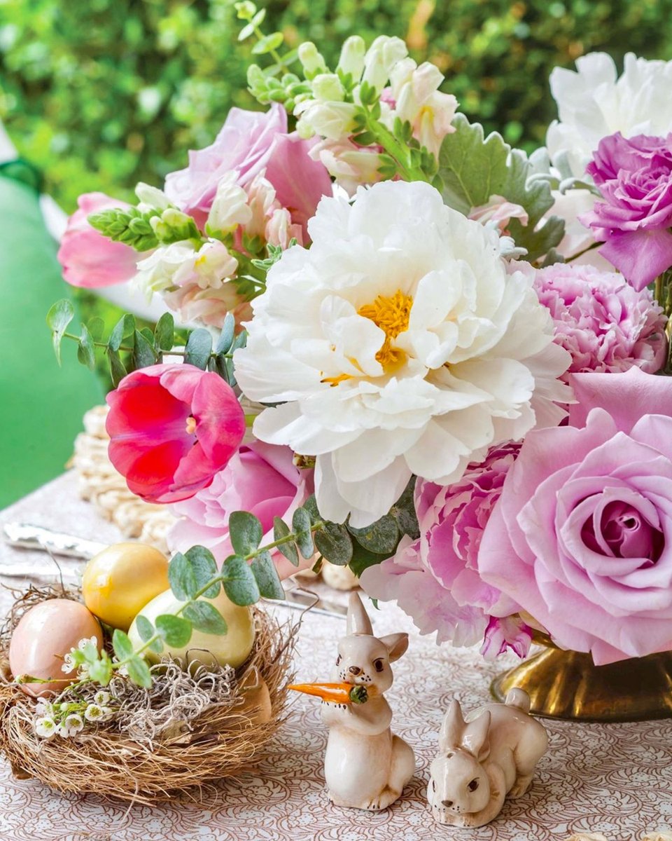 SouthernLadyMag's tweet photo. “’Twas Easter-Sunday. The full-blossomed trees filled all the air with fragrance and with joy.”—Henry Wadsworth Longfellow

#southernladymag #easterdecor #eastertablescapes #tabletopinspo #springdecor #HenryWadsworthLongfellow #springtablescapes #springinthesouth https://t.co/qwIqqe6Qei
