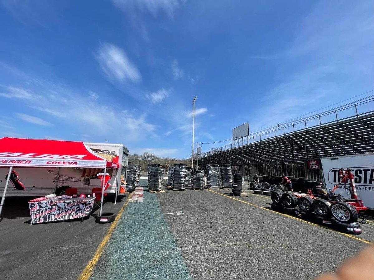 VALINOTIRES's tweet photo. VALINO USA DRIFT WEEK 5
#VALINOUSA
#DRIFTWEEK5 https://t.co/YPHbQAJKpL