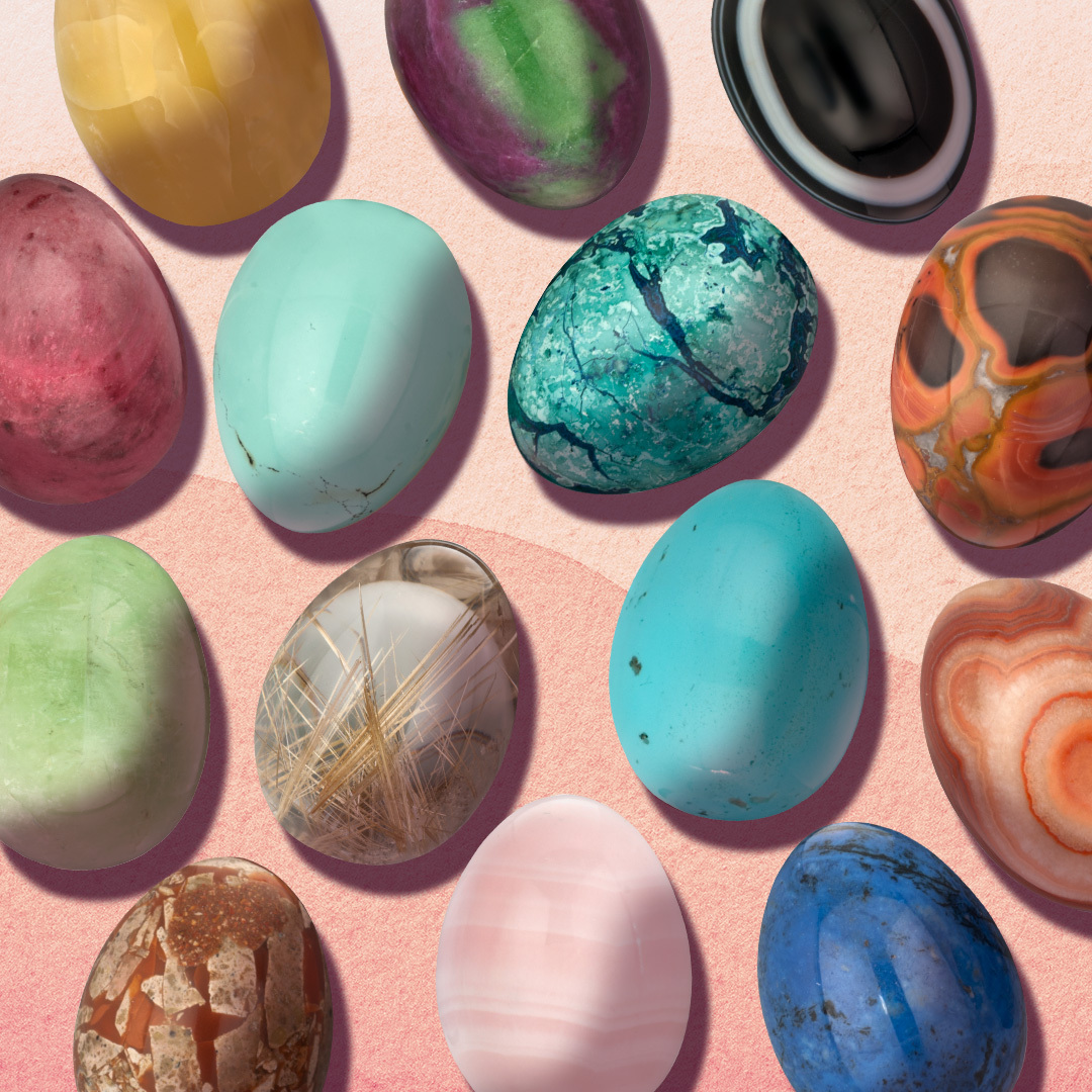 GIAnews's tweet photo. This clutch of eggs features rutilated quartz, turquoise, Peruvian opal, sardonyx, ruby in zoisite, agate, thulite and more. It is a part of the Jerusalem gem and mineral egg collection. Courtesy: Jay Walker, Curator of the Library of the History of Human Imagination https://t.co/ymLZ05MGqq