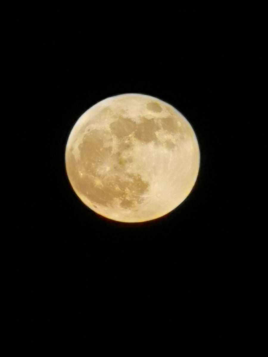 XenBlonde's tweet photo. @redditSpacePorn Huawei p30 pro 🤗 https://t.co/iW7gPYbLi7