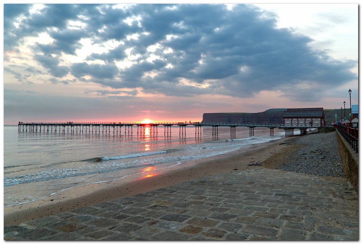 Saltburn sunrise, North Yorkshire coast, UK.. Its always nice to see a sunrise, peace and quiet you can't beat it.. #sunrise @HelloYorkshire @LoveNorthYorks1 @SaltburnTheatre @SaltburnSurf @Britnatureguide @VisitBritain etsy.com/uk/shop/JohnMa…...