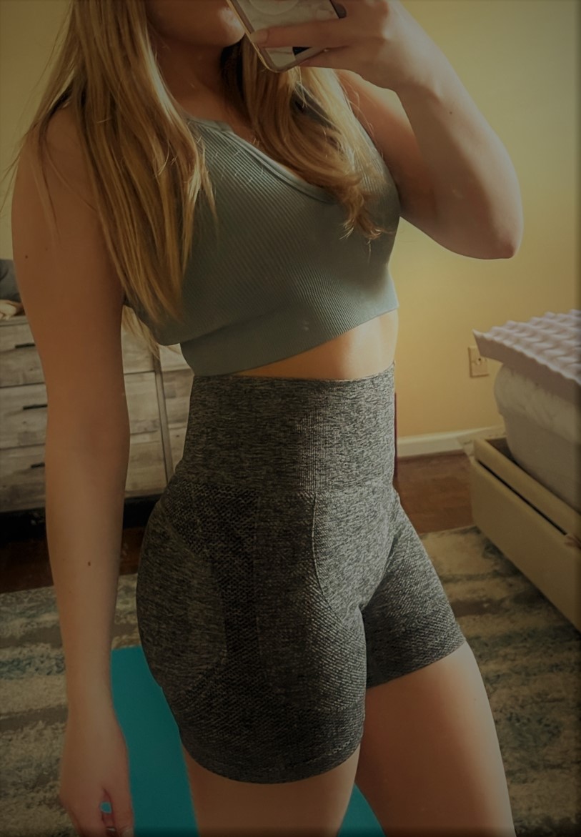 ShelleRivers's tweet image. Surrender WR now.  Happy Easter!  Kisses