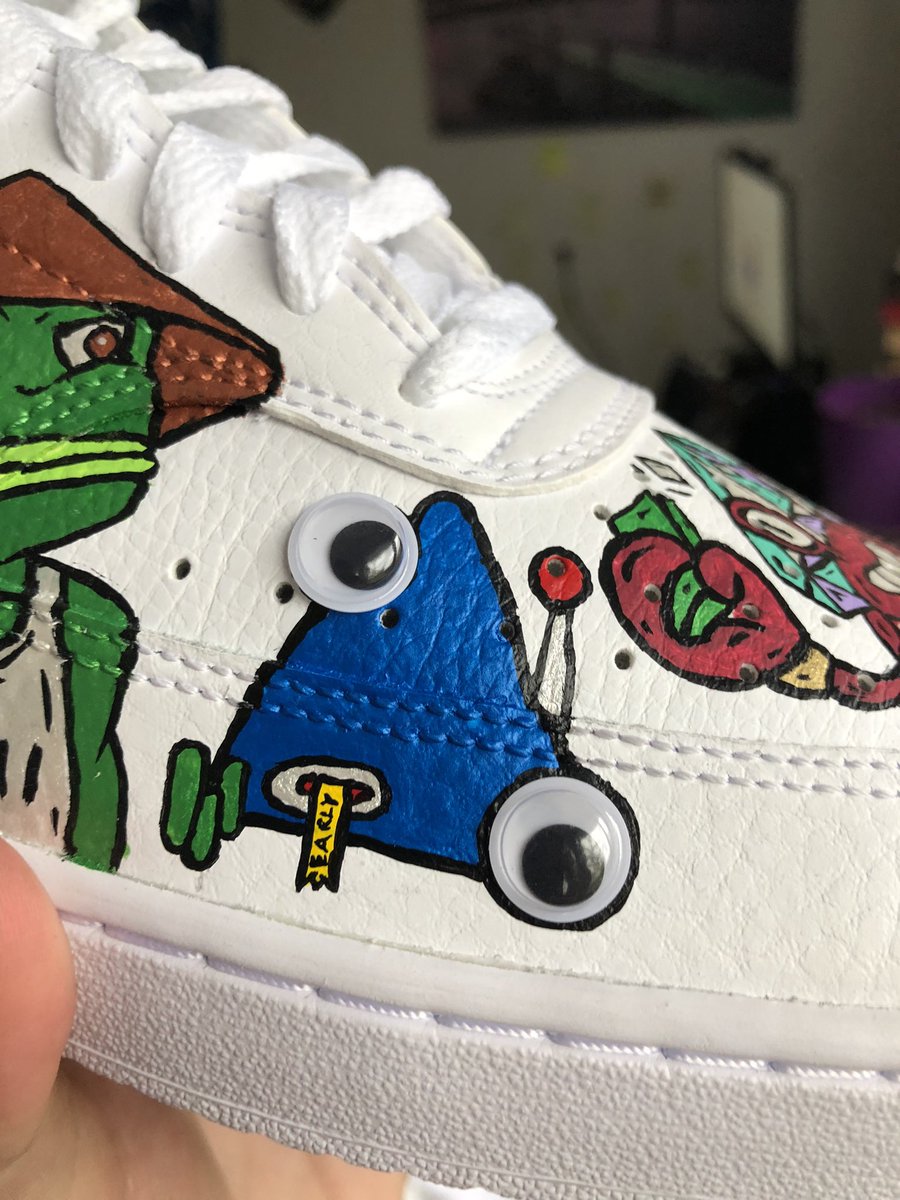 shanokosta's tweet image. Quirky 👀 
@Funbots_NFT #FunArt #FunBots