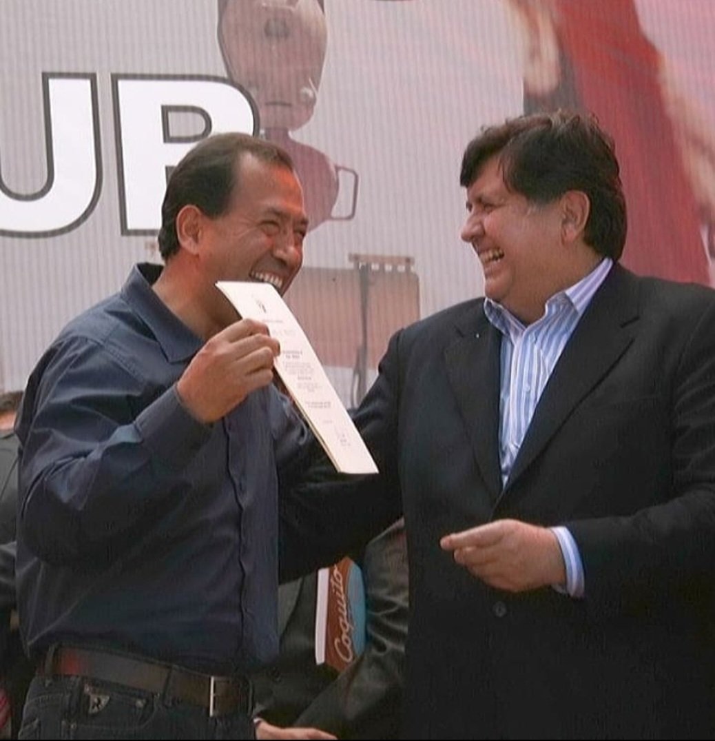 MiguelRoman_V's tweet photo. Justo llegó hoy, que se recuerda el tercer año de su trágica muerte.Mas allá de algunas diferencias insalvables y críticas que podamos tener sobre su desempeño público,ello no nos impide reconocer que fue un político talentoso, carismático, cultivado y también muy controvertido, https://t.co/m4OTV9N3O8