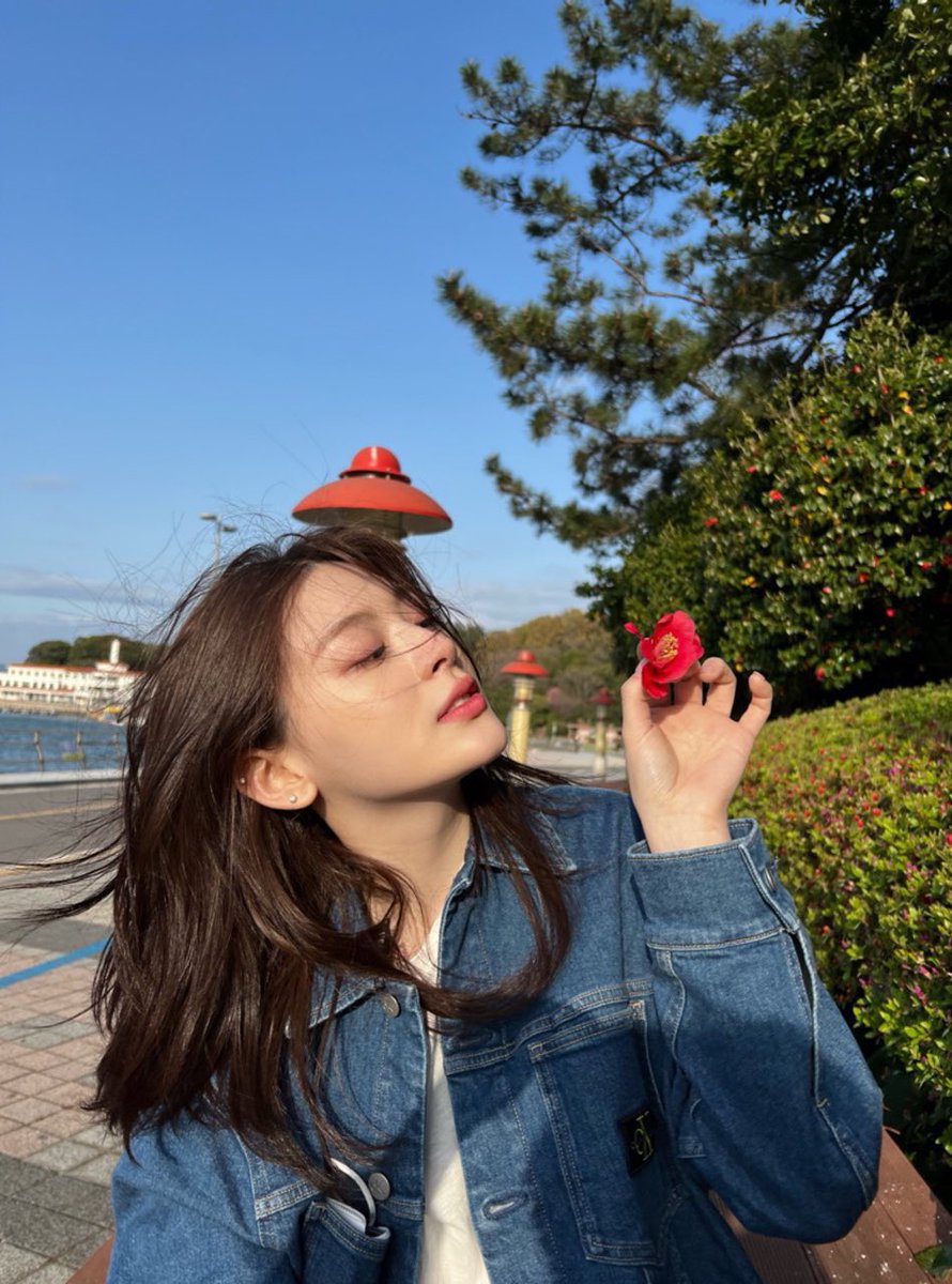 hrts4intak's tweet photo. i am in love with her https://t.co/VYAQwbVhMc
