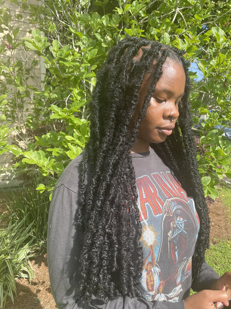 taylawaylla's tweet photo. Distressed Locs π§π½
Instagram: vampedbytay
#nolahairstylist #viral #locs #distressedlocs #beauty #hairstyles #nola https://t.co/x7rLlJUlVb
