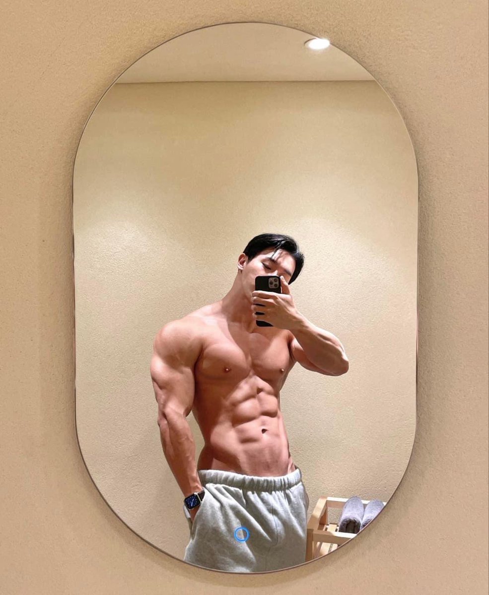 leaving 🤍 (@wonderwaylon) on Twitter photo 