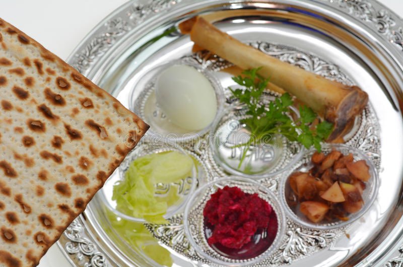CashClubhouse's tweet photo. Happy Passover from your friends at Cash Clubhouse. https://t.co/2FabRjLZZ3
