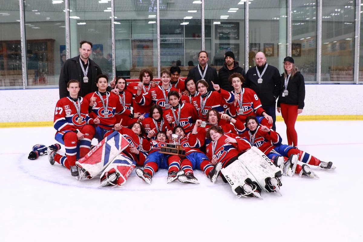 OHFHockey's tweet photo. That moment when you become Champs🏆

Congratulations to the Toronto Jr Canadiens who are the 2022 U15AAA All-Ontario Champions. 

📸: Samantha Koprowski

#championshipseason #ohfchamps #allontariochamps #komoka #u15aaahockey https://t.co/eDUiMRe4vI