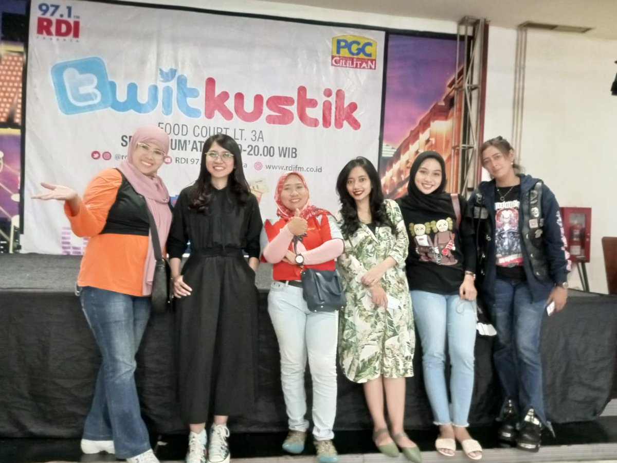 Ekseizz selalu buat kalian penyiar dan korwil2 ketjeh 😘😘
<a href="/dailoplop/">dai lopez</a> 
<a href="/arinda/">arinda</a>
<a href="/vinikriswanda91/">vinikriswanda971</a> 
<a href="/indahsusanti/">indahsusanti</a>