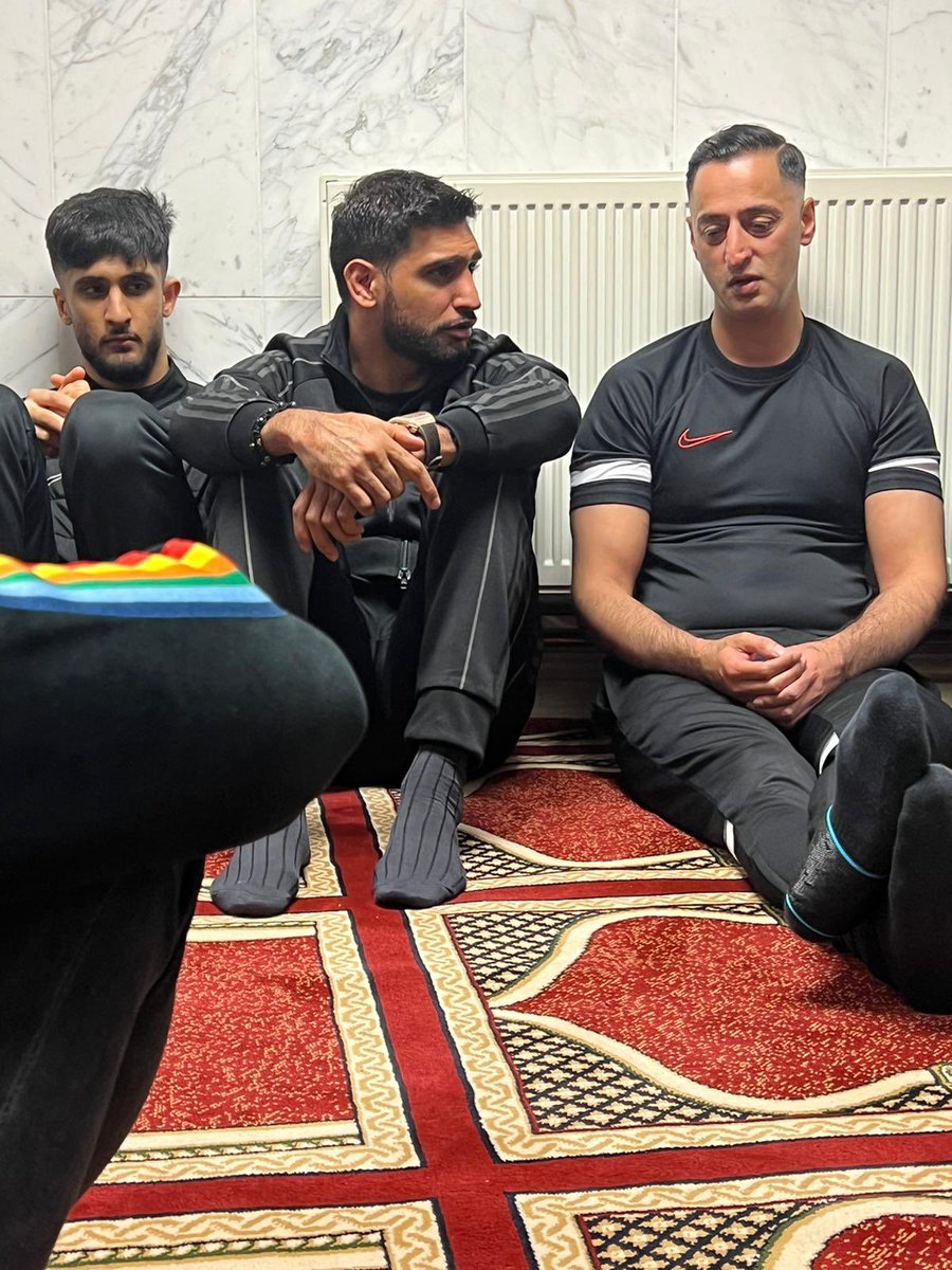 amirkingkhan's tweet photo. Went to show my respect for loss of my dear friend Tee’s son, Ali tazeem. Rip champ, a big loss for in the british Asian boxing community 🙏 https://t.co/MY69Y17hhh