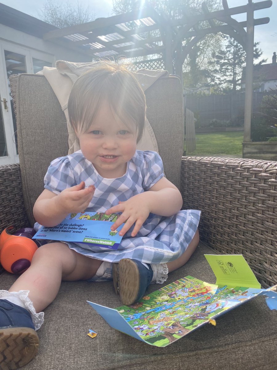 KateS_Resource's tweet photo. Spending Easter Sunday in the sun searching for the @WeAreResource Wabbit with my gorgeous niece, Norah. #WheresWabbit ๐ฐ๐ https://t.co/nx8MLncpDr