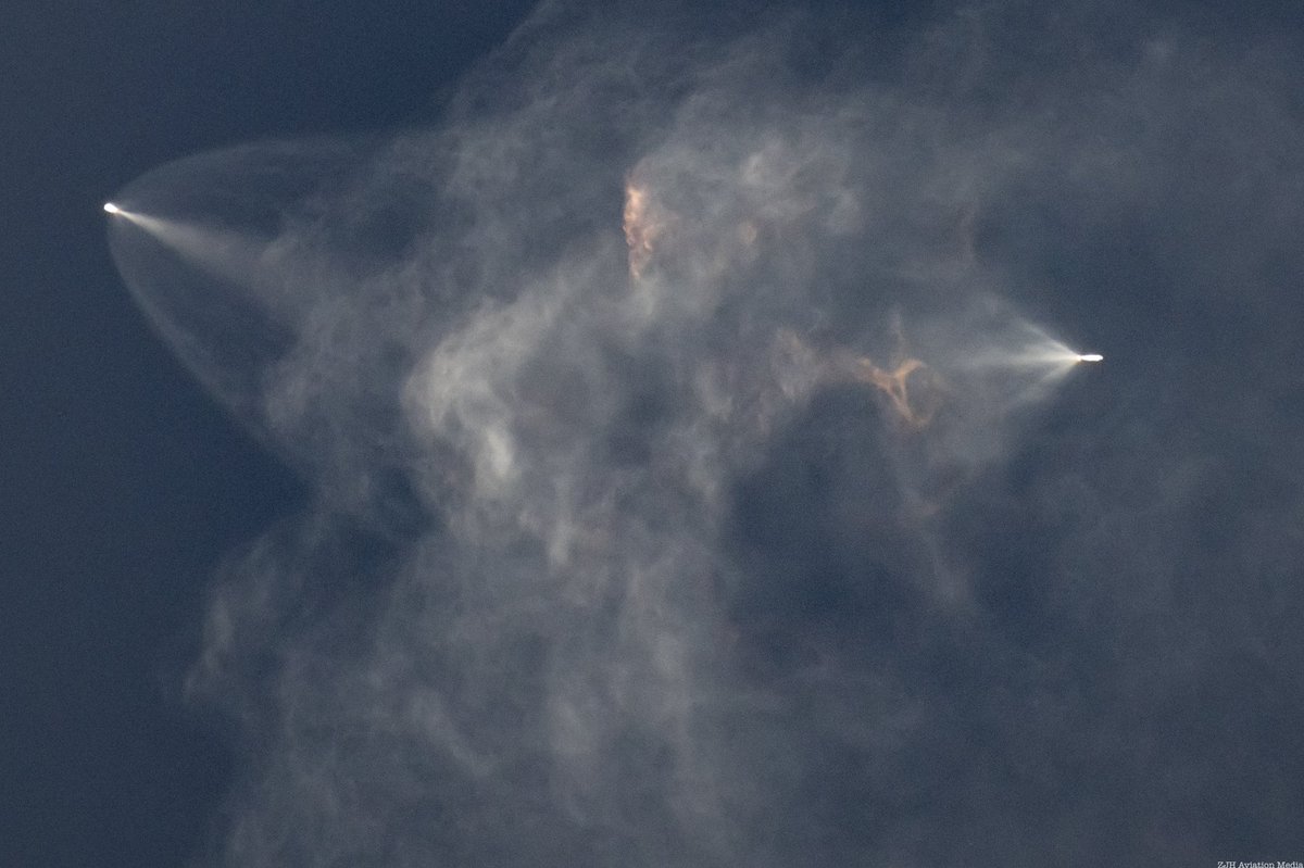 Falcon 9 doing secret satellite things for the NRO this morning. #nrol85