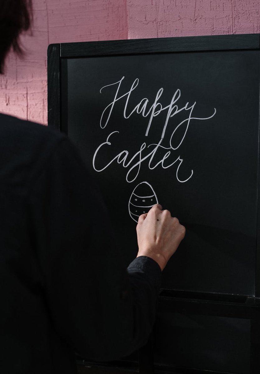 WadeDixon's tweet photo. Happy Easter, everyone! 🐰 We hope everyone enjoys a wonderful and blessed day. https://t.co/qFJvKuy7Wu
