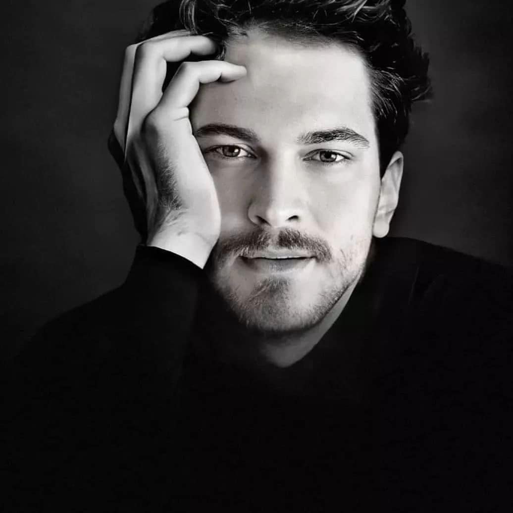 You can read his soul ...💖😍🥰
Cagatay is beautiful inside and out 🔝👏🥰
#cagatayulusoy <a href="/cagatayulusoyy/">Çağatay Ulusoy</a>