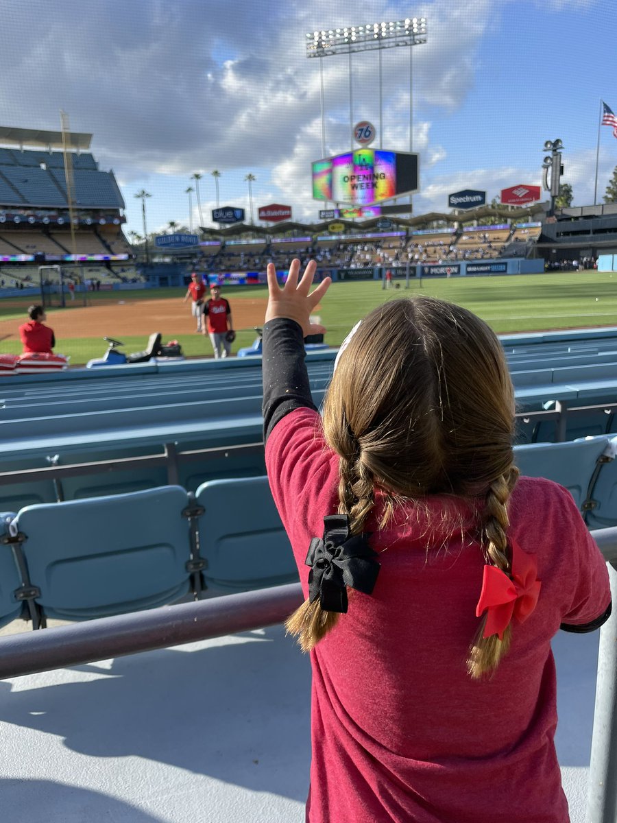 The kids were OVERJOYED to see one of their favorites last night! Thank you for the chat, @kFarm17 - and WOW, that double play was awesome!!! 👏👏👏