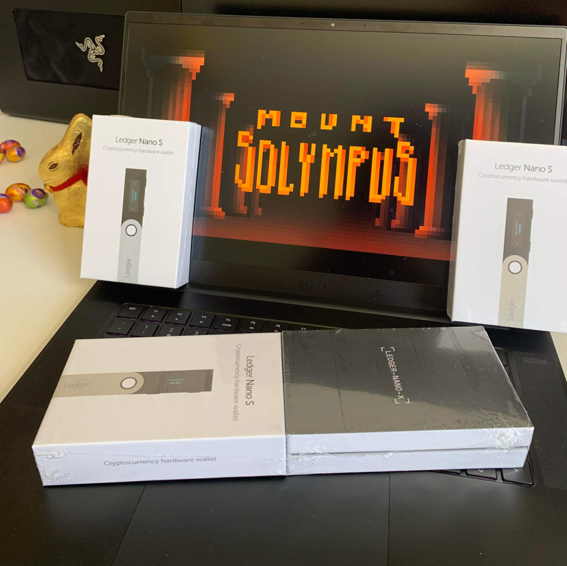 MountSolympus's tweet photo. One of the core principles of Mount Solympus is education and safety in Web3. Along with this thread, to Win 1 of 3 Ledger Nano's 🚀: 

1. Like, Re-Tweet and Follow @MountSolympus 🗻
2. Join the https://t.co/JtU0jfh2Y1
3. Tag a friend you want to keep safe! 🔒

A thread  🧵
1/7 https://t.co/Qc5MltioGQ