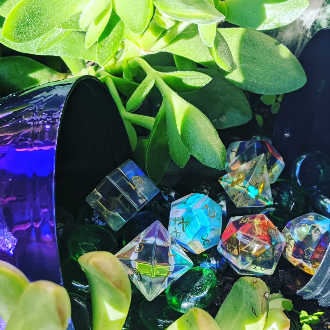 ArcaneFocusDnD's tweet photo. Happy Easter little gems. Thank you for your support all year long. Enjoy the holiday !!
-------------
Dice by @DDdices
-------------
#easterdice #dnddice #dicecameraaction 
#dndstreamer #dndstories #dnd #dnd5e 
#dicegoblin #dicecollection #dndeaster 
#easteregg #easteregghunt https://t.co/J2NvGx2xD2
