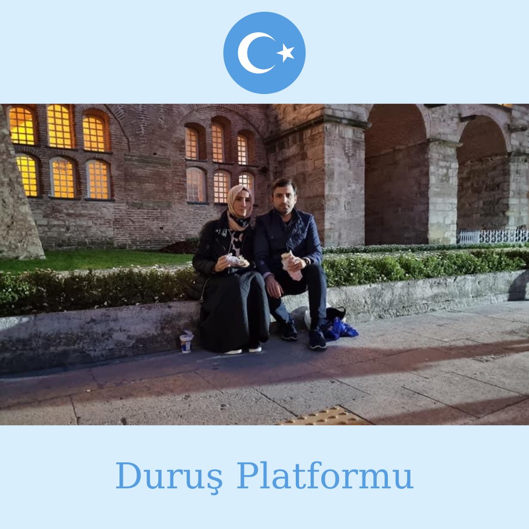 Birisi Cumhurbaşkanımızın Kızı diğeri ise Damadı, Bayraktar İha ve Siha’ların mucidi iftarlarını Ayasofya’da mütevazi bir şekilde açıyorlar. Allah sayılarını arttırsın. Tüm siyasetçilere örnek olması dileğiyle… <a href="/Selcuk/">Selçuk Bayraktar</a>