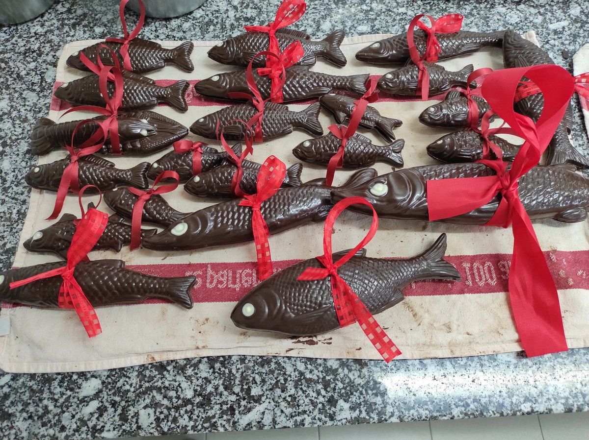 ChiaraColomba's tweet photo. Pesci di cioccolato 🐟🐠
#pesci #pescedaprile 
📍Ferrazzi https://t.co/QHRqWR9UvR