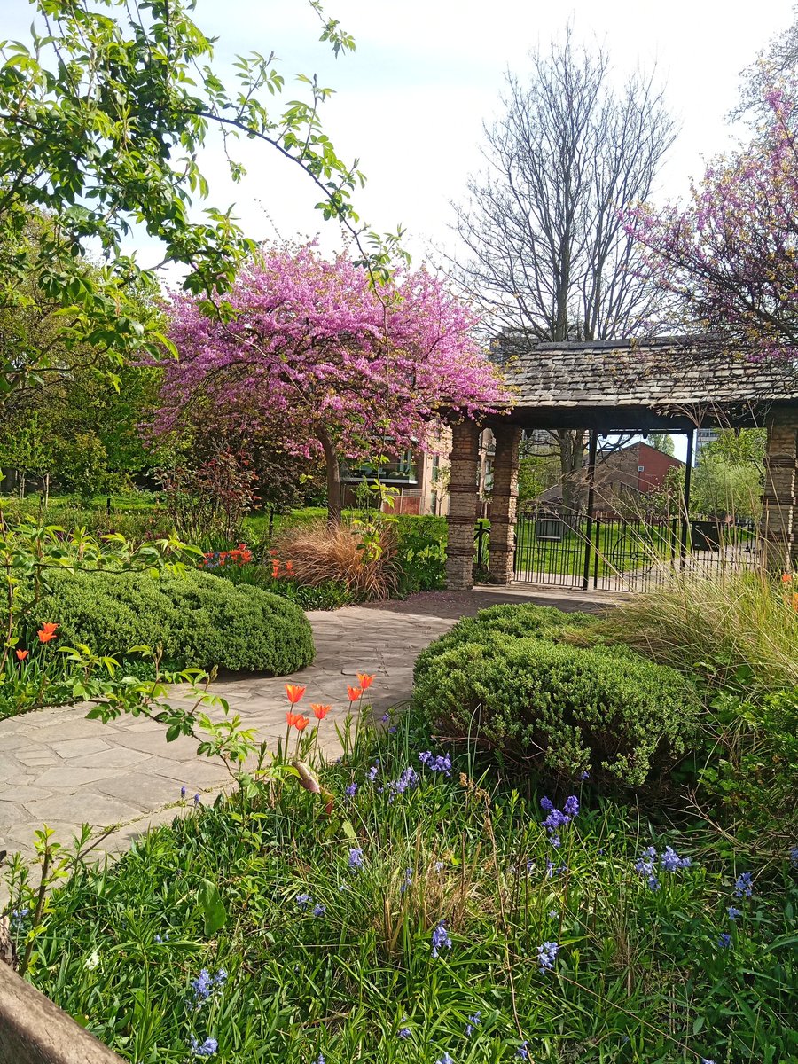 ecokent1's tweet photo. Trip to Kennington Park #easterday https://t.co/DFxitMyUtC