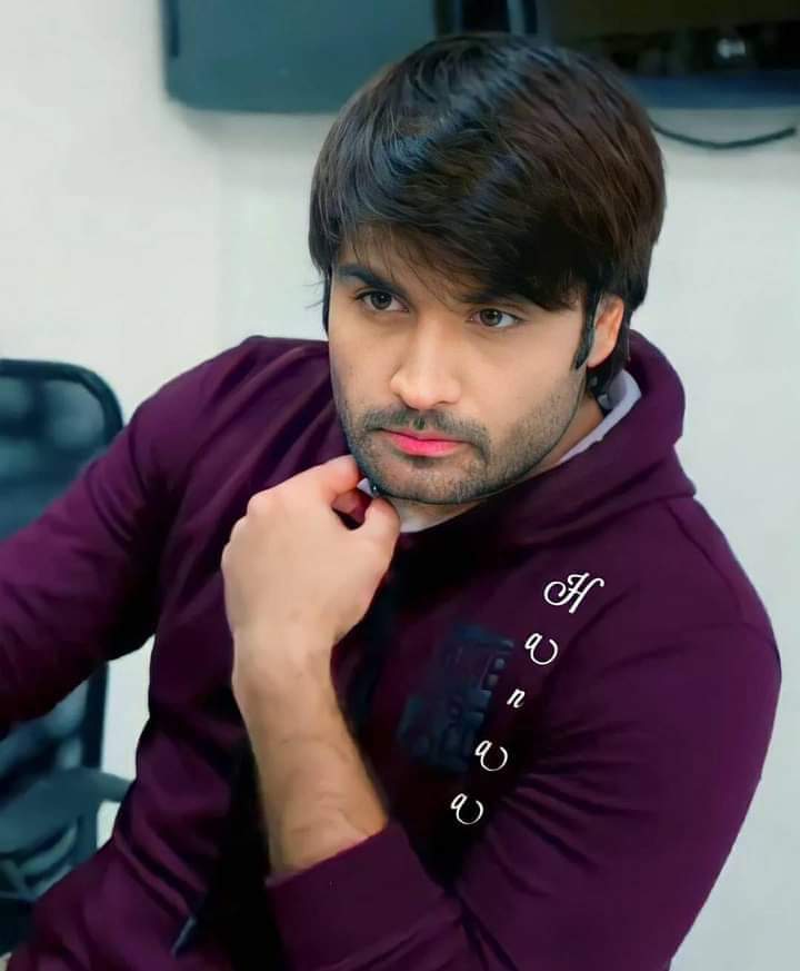 A celebrity you badly wanna meet!!
<a href="/VivianDsena01/">Vivian Dsena</a> 😔🙂❤️
#SirfTum #VivianDsena