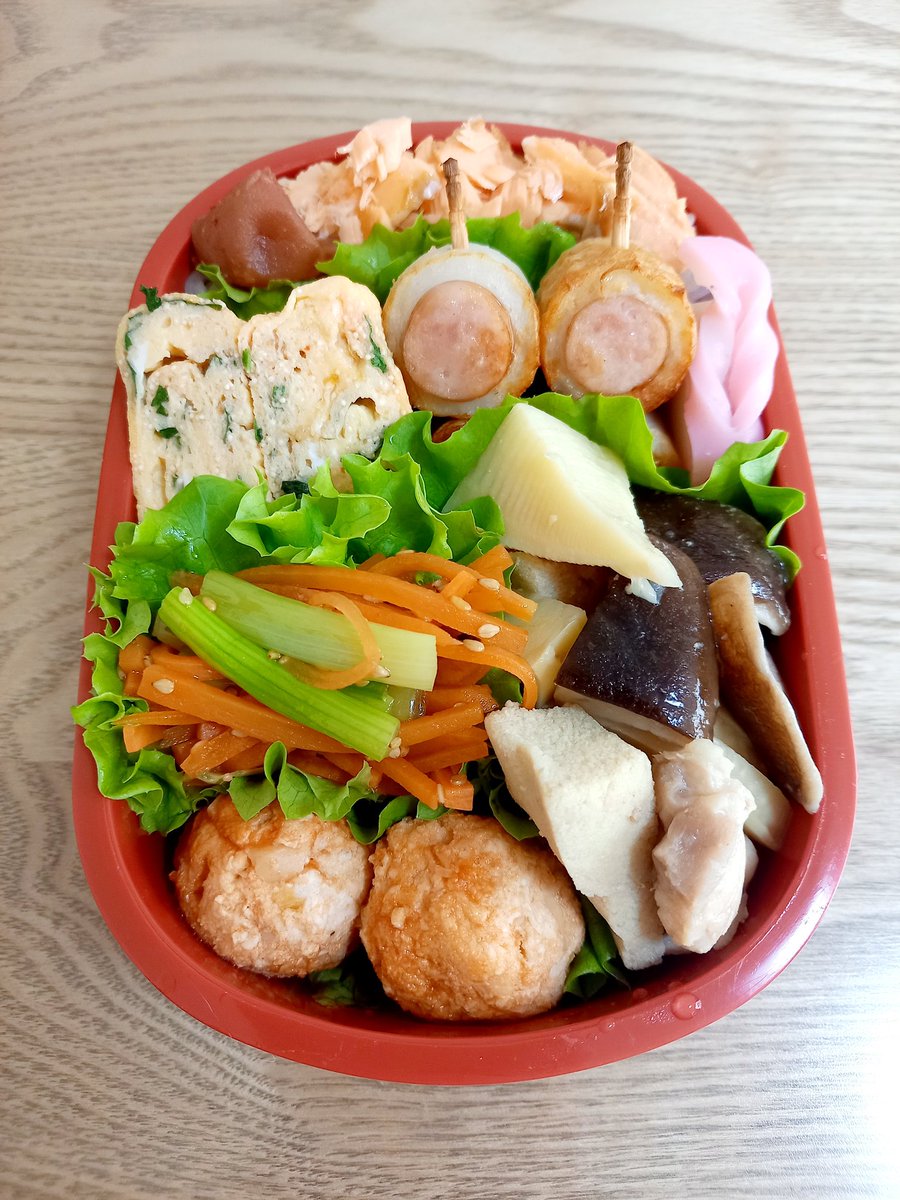 Suaai126's tweet photo. おはようございます☀️
今日のお弁当🍱
一週間頑張りましょう😉💕
#お弁当 https://t.co/JjpgxnsiWQ