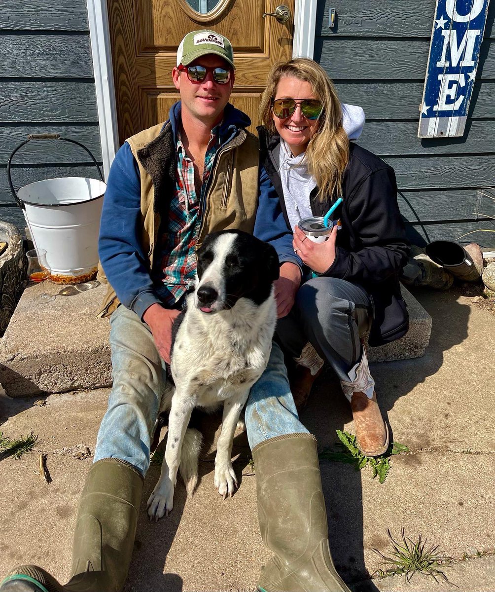 onlyottfarms's tweet photo. He is Risen &amp; cows are fed 🐄🤍
•
•
•
Happy Easter to all! https://t.co/UYRXLoaYka