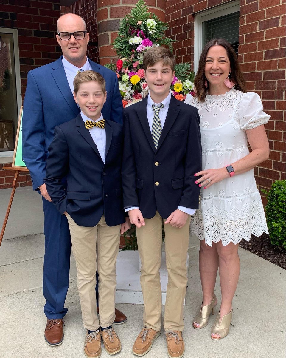 tracylaroy's tweet photo. Christ the Lord is Risen today. Happy Easter! https://t.co/jwgsIPRafb