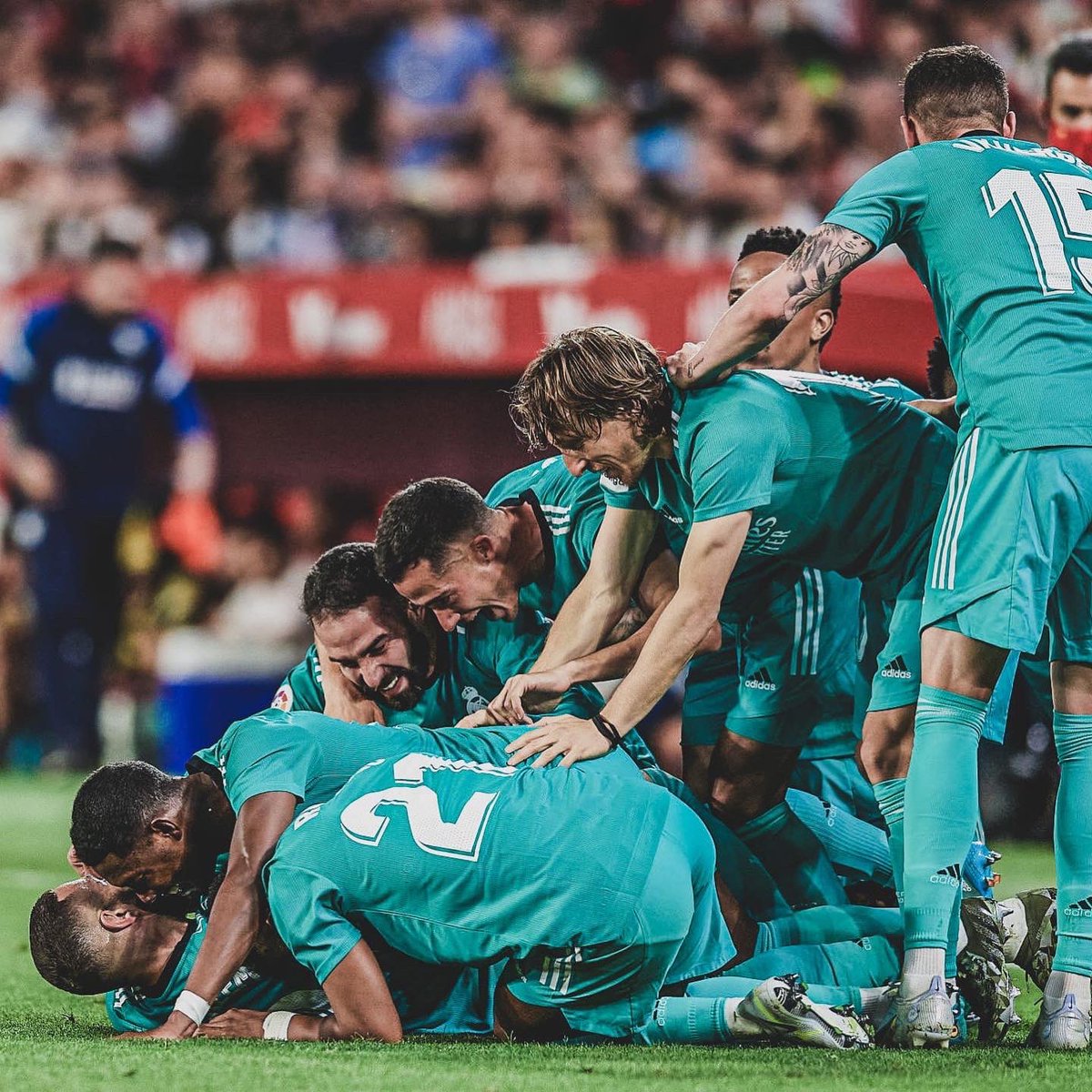 DaniCarvajal92's tweet photo. Orgullo Vikingo 🤍  ¡Hala Madrid! https://t.co/o7lypQMVoJ