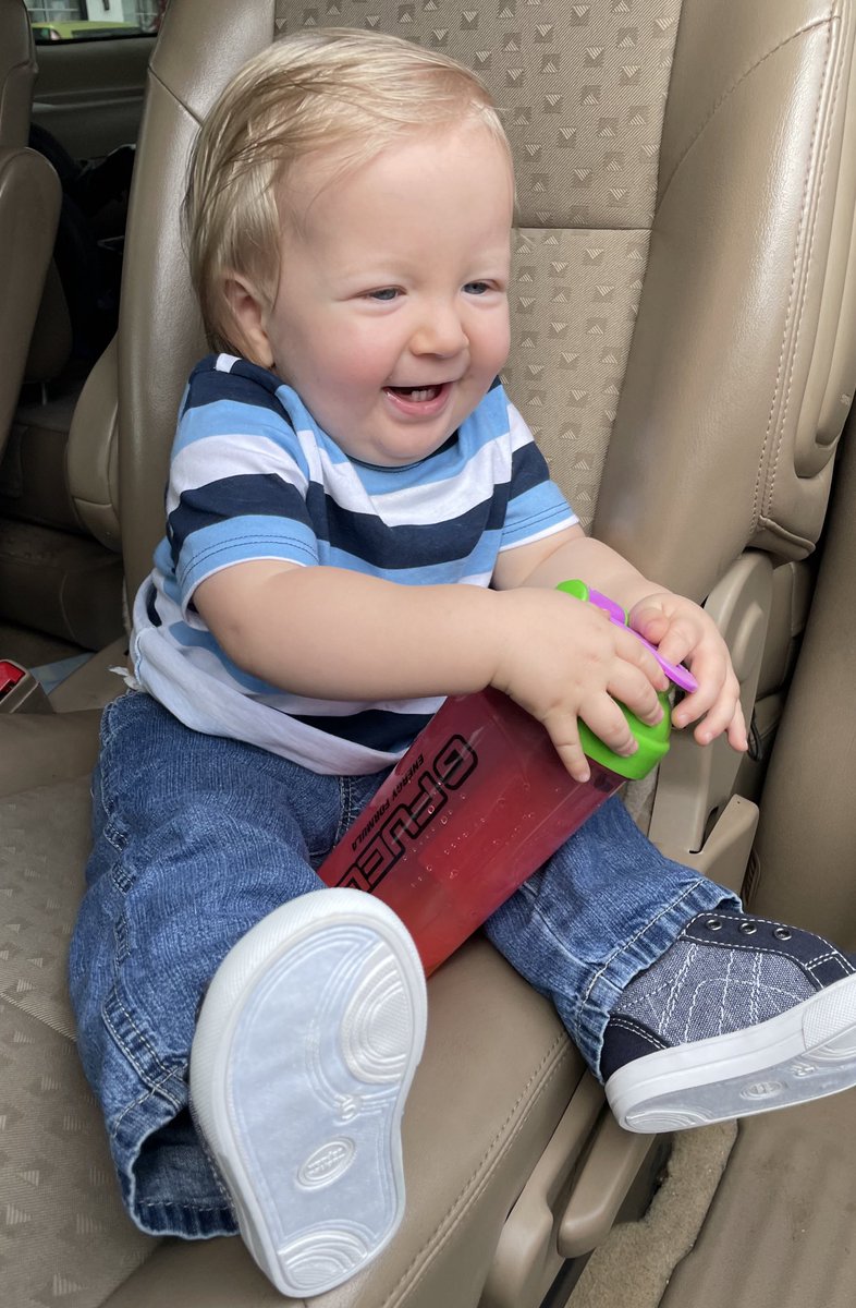 kylasizemore's tweet photo. @GFuelEnergy next generation gamer collab? Hit us up when you’re ready 🤷🏼‍♀️😎 #GFUEL #baby #cute #collab #sponsor https://t.co/yJXZEJ5Ifd