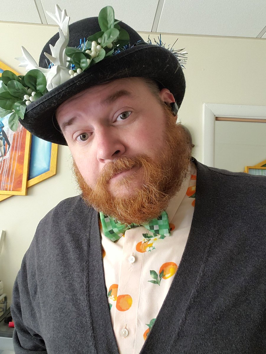 angrymonkeyART's tweet photo. Fancy dress for the lich day! Hope this year brings light ans happiness to all! #fancy #DAPPER #bowtie #handsomeman #devilinthedetails #dandylad #bowlerhat #magicnerd https://t.co/LGYZEzgLH5